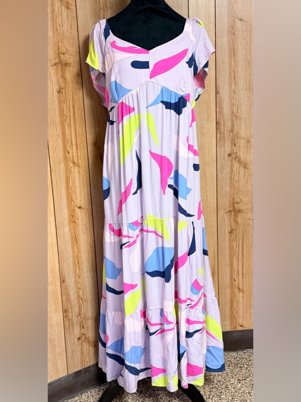 Isabel Maternity Flutter Short Sleeve Colorful Tiered Maxi Dress Size L - NWT - Picture 4 of 11